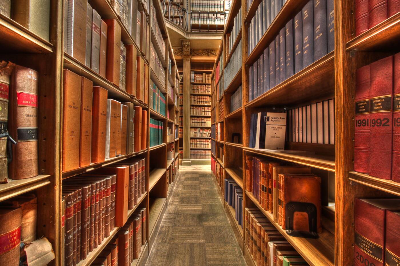奥斯古德大厅很棒的图书馆