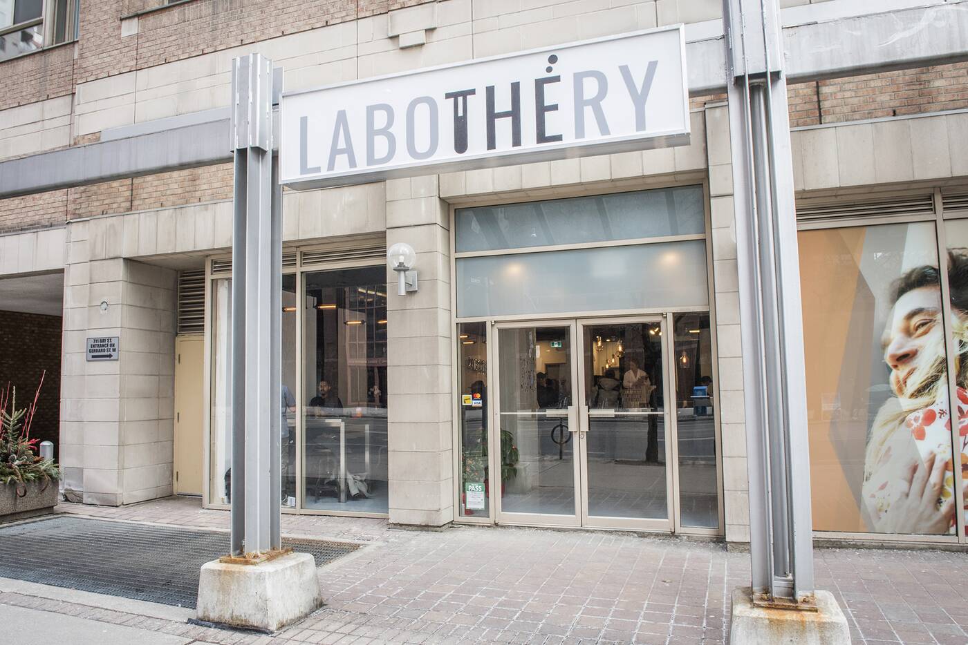 Labothery Toronto