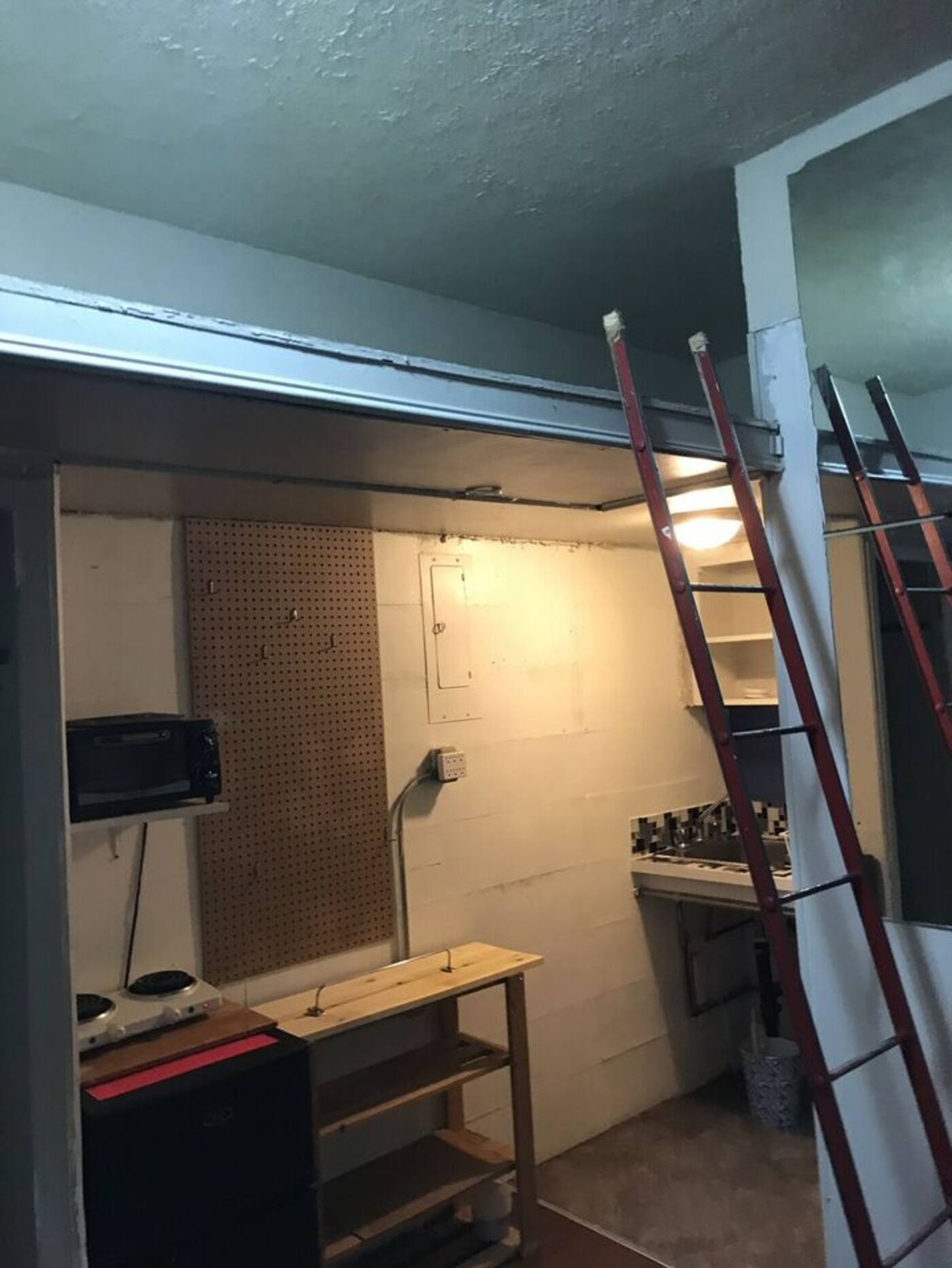 toronto apartment shelf