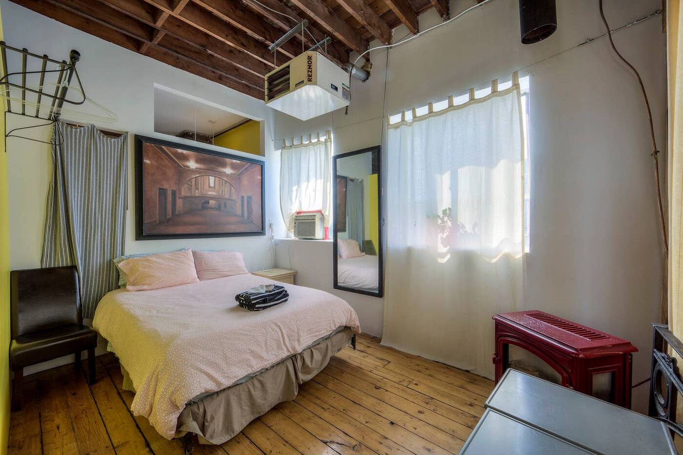 Toronto Airbnb Little Portugal