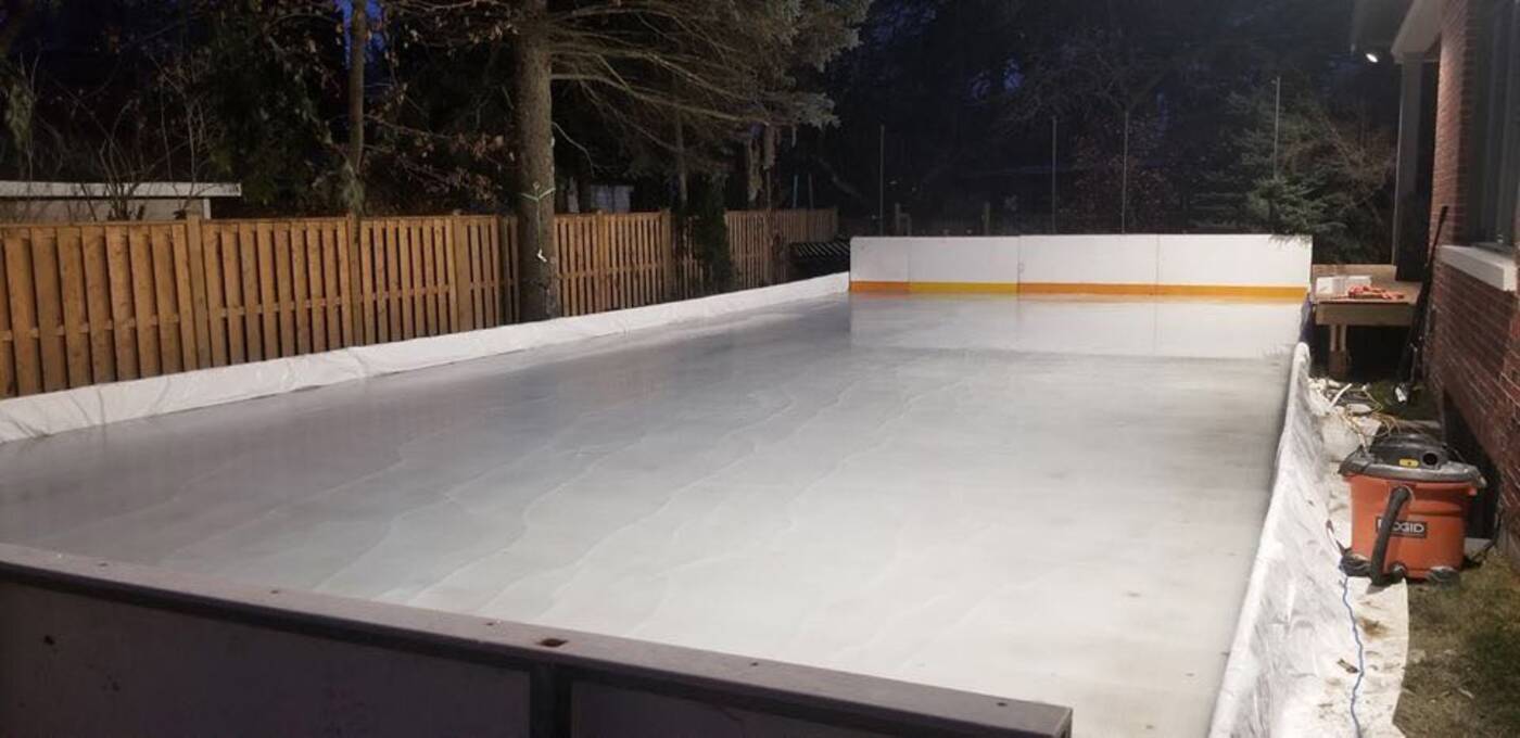 Someone In Toronto Created An Epic Backyard Ice Rink