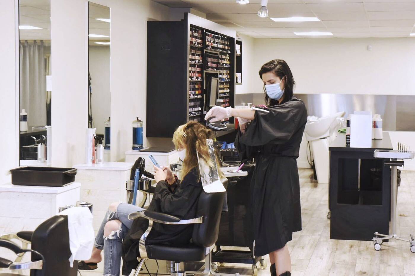 hair salons open in toronto