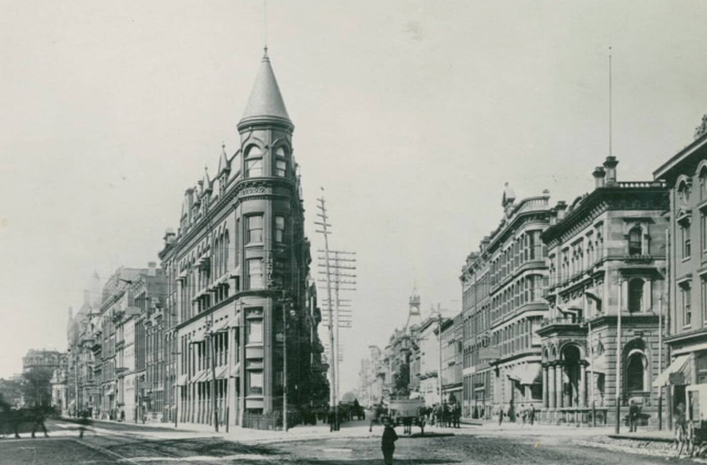 The history of the Flatiron Building in Toronto
