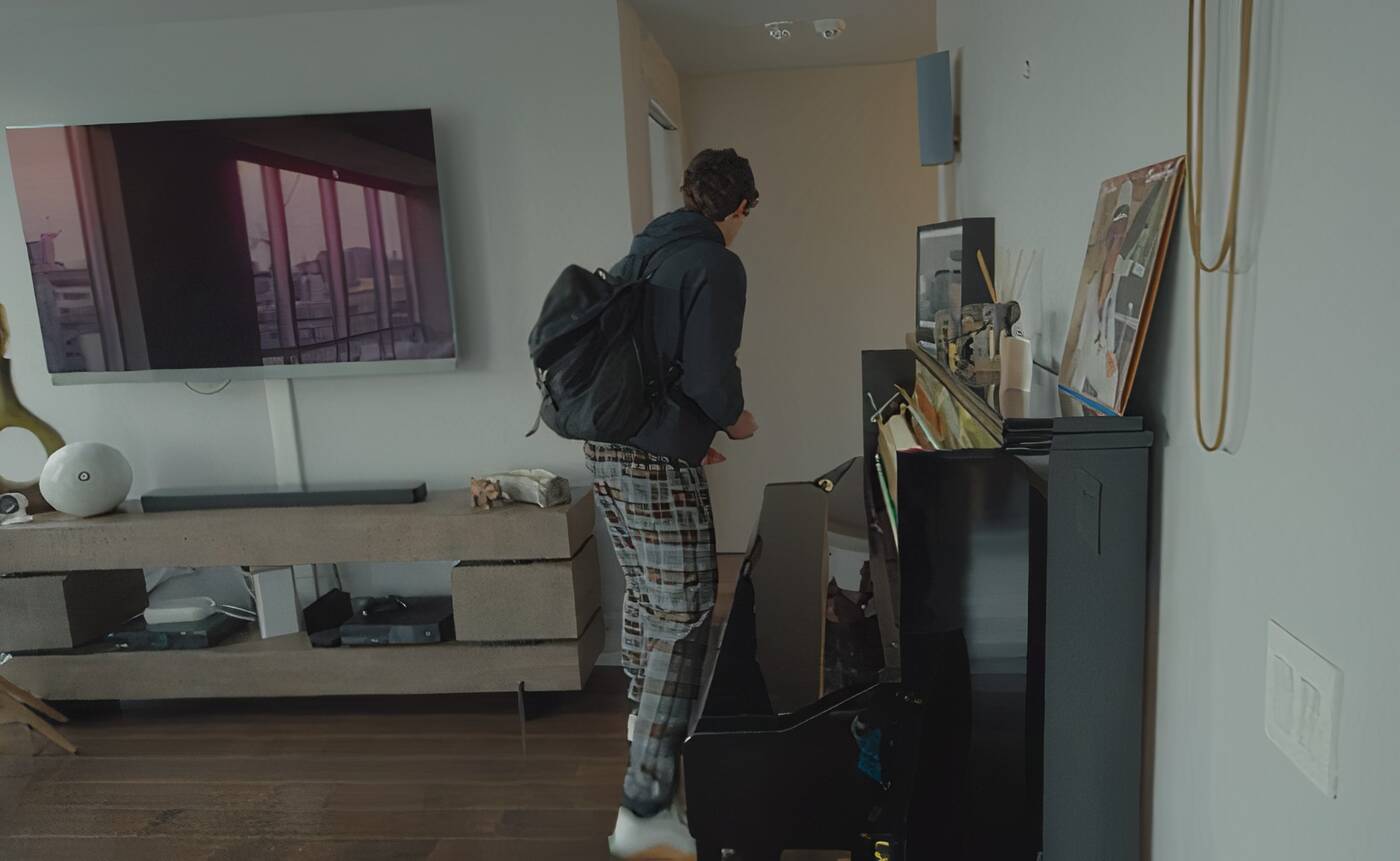 New Netflix documentary shows the inside of Shawn Mendes' Toronto condo