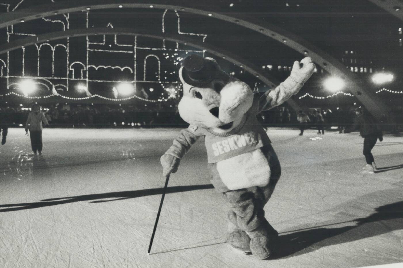 The History Of The Traditional New Year S Eve Bash At Nathan Phillips Square
