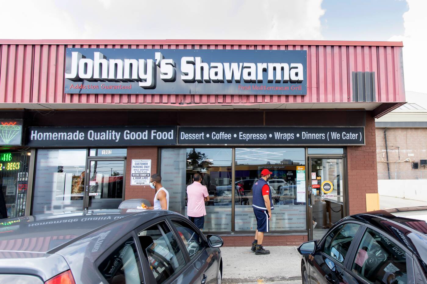 Johnnys Shawarma，多伦多