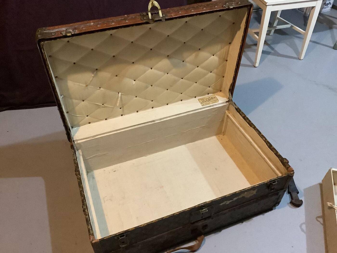 Antiques Roadshow guest stunned to learn value of Louis Vuitton trunk  picked up for £12 after genius move
