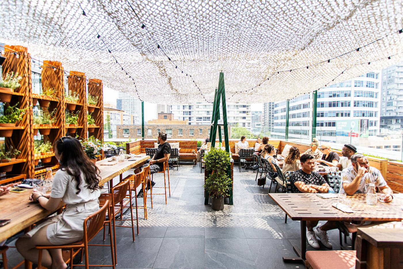 10 nice eating places in Toronto with rooftop patios and breathtaking views