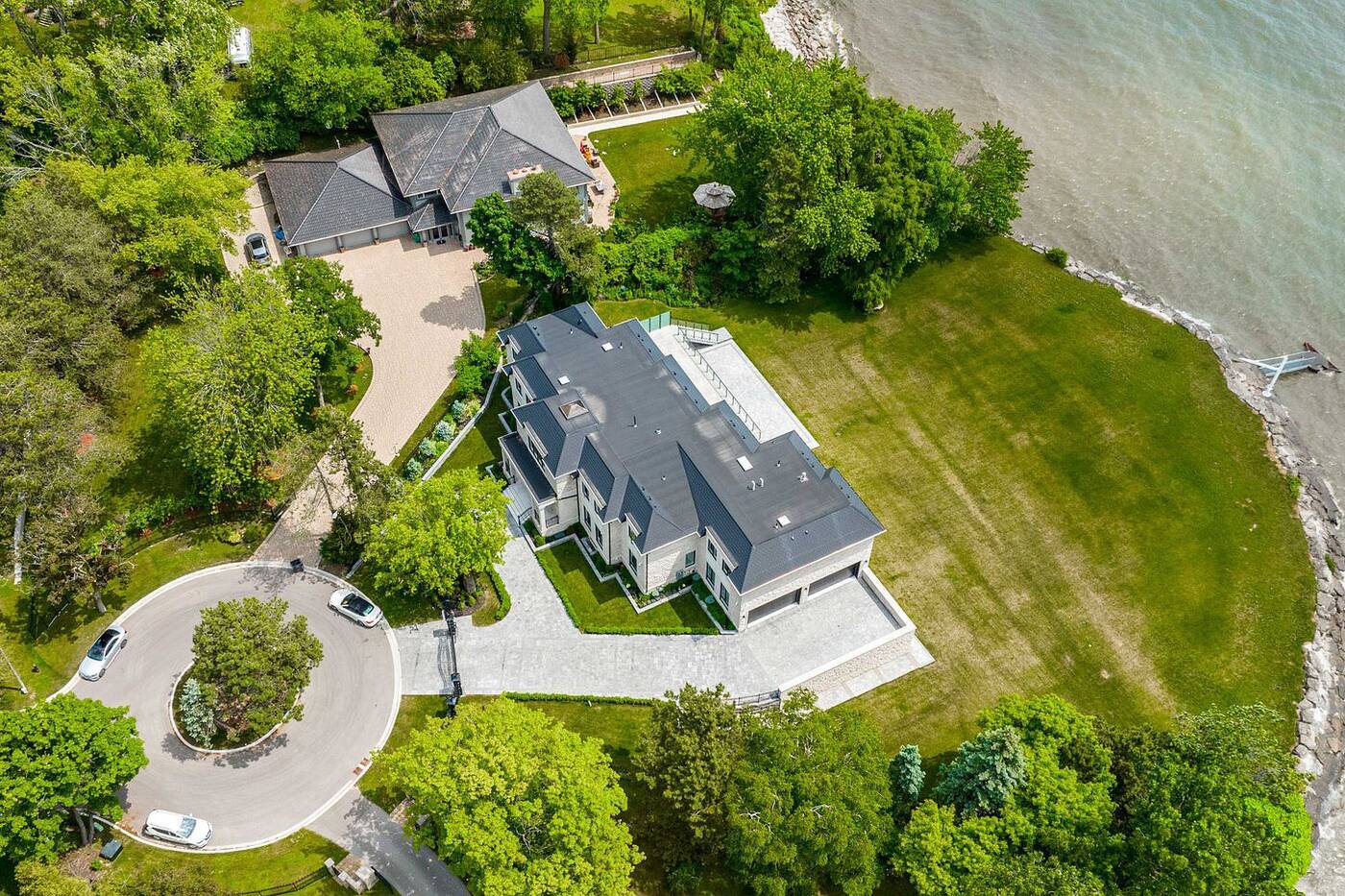 This is what a $20 million lakefront mansion in Toronto looks like