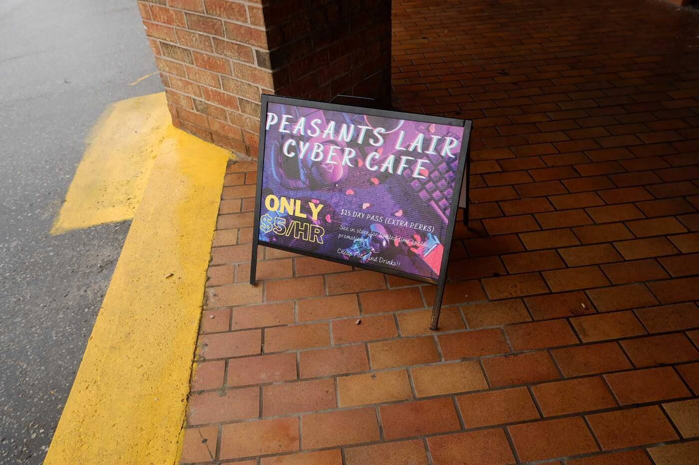 Peasants Lair Cyber Cafe