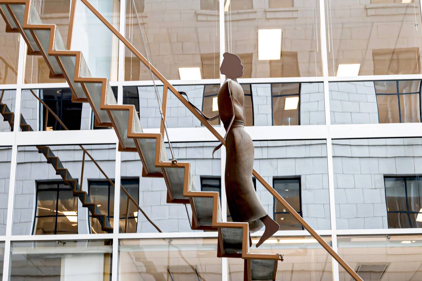 suspended staircase toronto